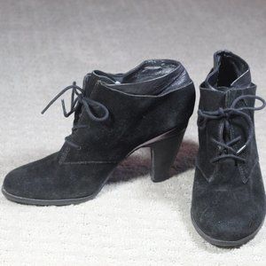 Kenneth Cole Reaction Size 9M Black Suede Lace Up 3" Heels
